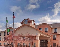 Holiday Inn Express Hotel & Suites Canton, An Ihg Hotel (Canton, USA)