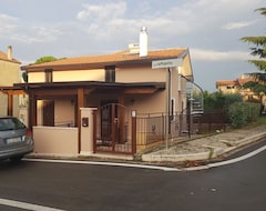 Koko talo/asunto La Casetta Di Vitty (Conza della Campania, Italia)