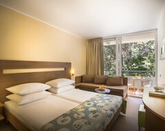 Khách sạn Hotel Miramar (Labin, Croatia)