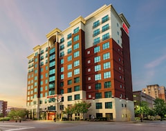 Khách sạn Hampton Inn & Suites National Harbor/Alexandria Area (Oxon Hill, Hoa Kỳ)