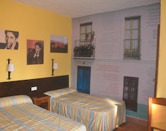 Hotelli Hostal Temático El Cid (Fuengirola, Espanja)