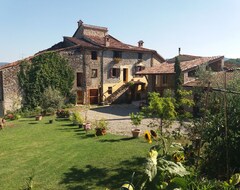 Toàn bộ căn nhà/căn hộ Rooms With Kitchen In A Beautiful Country House In The Relaxation Of The Piacenza Hills (Vigolzone, Ý)