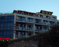 Khách sạn Hotel Bijou (Ravda, Bun-ga-ri)