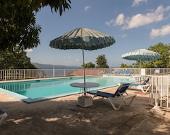 Hotel Paradise Beach Studio (Montego Bay, Jamajka)