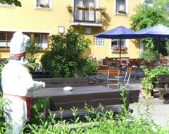 Khách sạn Goldenes Lamm (Hartenstein, Đức)