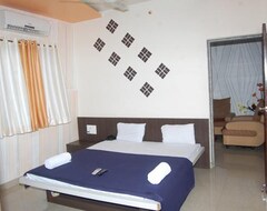 Hotel New Vijay (Phaltan, India)