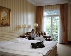 Khách sạn Hotel Robinson Club Schweizerhof (Vulpera, Thụy Sỹ)