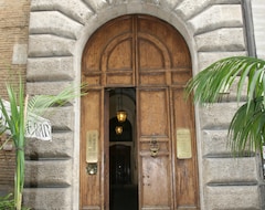Hotelli Navona Garden Suites (Rooma, Italia)