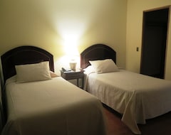 Hotel Menorca Rent A Suite (Santiago, Chile)