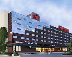 Khách sạn Sheraton Laval Hotel (Laval, Canada)
