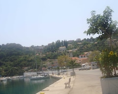 Otel Kalypso (Poros, Yunanistan)