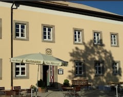 Otel Historischer Brauereigasthof Zum Güldenen Ritter (Treuchtlingen, Almanya)