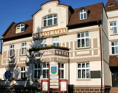 Khách sạn Dom Polski (Zlotów, Ba Lan)