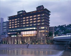 Ryokan Hotel Wakamizu (Takarazuka, Japan)