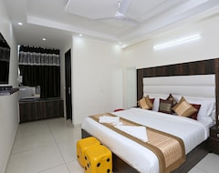 Hotelli OYO 9147 Hotel Aerostay (Ghaziabad, Intia)