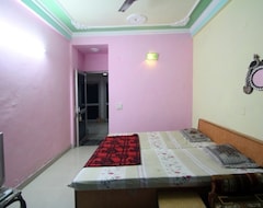 Khách sạn Hotel Brijwasi Palace (Rishikesh, Ấn Độ)