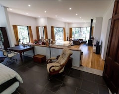 Hotel Luxury Family Seclusion In Native Forest! O/Views! 15Mins To Villages/Beaches! (Kiama, Australien)