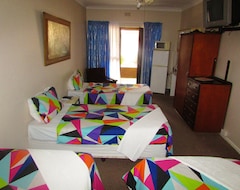 Entire House / Apartment Marli Self-catering Guesthouse (Welkom, South Africa)