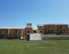 Apart Otel Finiki Plaza Resort (Methoni, Yunanistan)