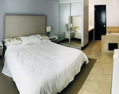Embassy Suites by Hilton Dorado del Mar Beach Resort (Dorado, Puerto Rico)