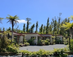 Hotel 10 Cottages (Franz Josef Glacier, New Zealand)