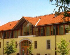 Căn hộ có phục vụ Apartments Posestvo Grad Prestranek (Prestranek, Slovenia)