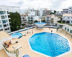 Toàn bộ căn nhà/căn hộ Apartamento T2 Com Piscina E Wifi A 350 Metros Da Praia (Alte, Bồ Đào Nha)
