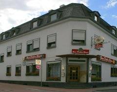 Otel Zum Dicken Baum (Mayen, Almanya)