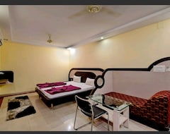 Khách sạn OYO 8625 Yogendra Residency (Jharsuguda, Ấn Độ)