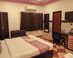 Khách sạn Hotel Ratnam Palace (Udaipur, Ấn Độ)