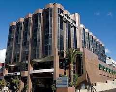 Khách sạn Hotel JJ Grand (Los Angeles, Hoa Kỳ)