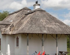 Otel Old Killarney Cottages (Killarney, İrlanda)