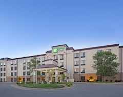 Holiday Inn Express Hotel & Suites Minneapolis - Minnetonka, An Ihg Hotel (Minnetonka, ABD)