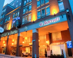 Khách sạn SpringHill Suites by Marriott Old Montreal (Montréal, Canada)