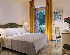 Khách sạn Albergo Terme San Lorenzo (Lacco Ameno, Ý)