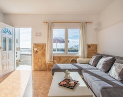 Tüm Ev/Apart Daire Charming Apartment Directly On Seaside Close To Caletón Blanco With Wi-fi (Haría, İspanya)