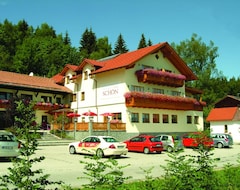 Khách sạn Berggasthof Schon (Patersdorf, Đức)