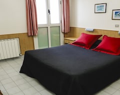 Hotel Pinupe (Lekeitio, Spain)