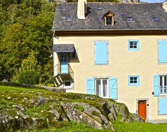 Koko talo/asunto Maison La Douane - Comprends nettoyage professionnel et le linge (Laruns, Ranska)