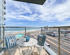 Hotel Horizon Bay 903 (Cape Town, South Africa)