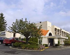 Khách sạn Howard Johnson By Wyndham Clifton Nj (Clifton, Hoa Kỳ)
