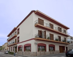 Otel Hostal Residencia Catalina (Palamòs, İspanya)