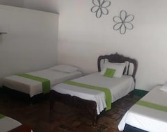 HOTEL CASA VANIA EN MOMPOX, CON PARQUEADERO Y PISCINA, CENTRO HISTORICOo (Santa Cruz de Mompox, Colombia)