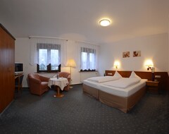 Otel Villa Karlsbad (Bad Mergentheim, Almanya)