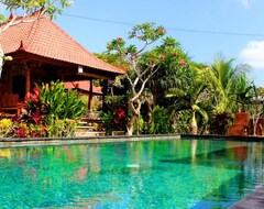 Otel Ki Mantri Graha 221 (Jungut Batu Beach, Endonezya)