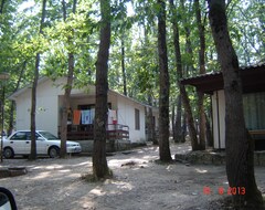 Khu cắm trại Vilno selishte Ray (Avren, Bun-ga-ri)