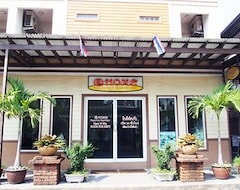 Khách sạn At Home Executive Apartment (Pattaya, Thái Lan)