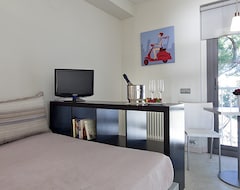 Hotel Apartamentos Marfina (Castelldefels, Spain)