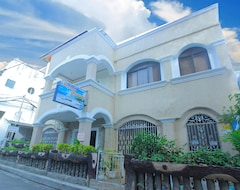 Hotel Il Portico (Balabag, Filipini)