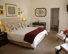 Hotel Cotswold Gardens (Johannesburg, South Africa)